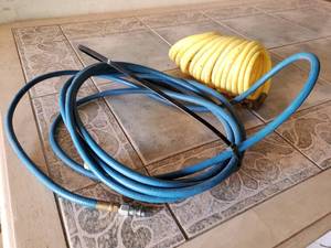 lot 50 image: 2 Air Hoses