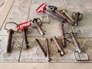 lot 72 image: Hitch Pins