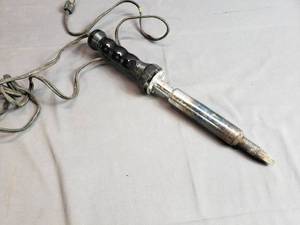 lot 80 image: Large Craftsman 200 Watt Soldering Iron