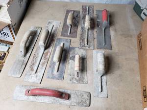 lot 93 image: Lot of Concrete Trowels