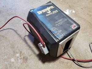 lot 11 image: StrongArm 12 V DC Electric Winch
