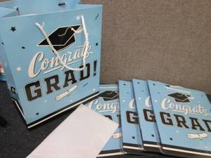5 Graduation Gift Bags with Tissue ...