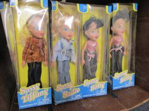 12 Sassy Sadie, Holly & Tiffany Pos...