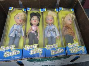 12 Sassy Sadie, Holly & Tiffany Pos...