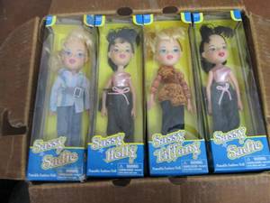 12 Sassy Sadie, Holly & Tiffany Pos...
