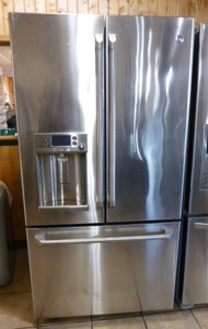 lot 1 image: GE French Door RefrigeratorFreezer