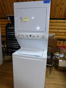lot 11 image: Kenmore Stackable WasherDryer Unit