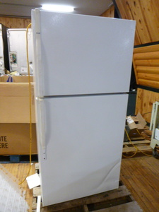 lot 12 image: Kenmore RefrigeratorFreezer
