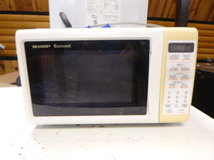 lot 13 image: Sharp Carousel Microwave Oven