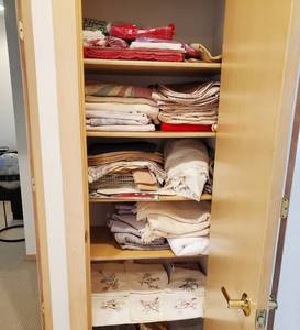 Contents Of Linen Closet