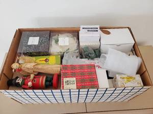 Box Of Christmas Dcor