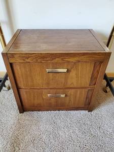 Thomasville Nightstand