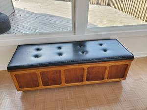 Lane Cedar BenchTrunk