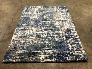 lot 19 image: BAZAAR CARIDAD 53X7 AREA RUG review Pictures