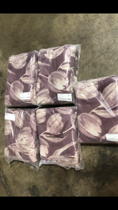 lot 34 image: Lot of New Company Store Grand Tulip Multicolored Floral Cotton King Duvet Cover review pictures