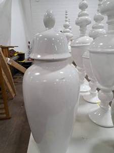 lot 807 image: 31 White Resin Totem Dcor