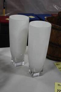lot 895 image: Lot of (2) 15 White Glass Vases