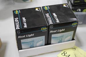 lot 844 image: Lot of (4) Philips Clear 125W Heat Lamp Light Bulbs (in box)