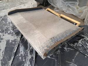 lot 418 image: Dock Plate 60x48