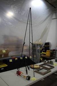 lot 945 image: 99 Display Easel, 60 Tripod