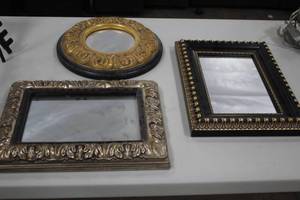 lot 946 image: Lot of (3) Decorative Framed Wall Mirrors
