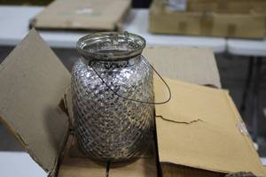 lot 1013 image: Lot of (1 Box) Accent Dcor 7 Hobnail Jars 8-count