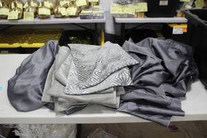 lot 1305 image: Lot of (6) Table Cloths