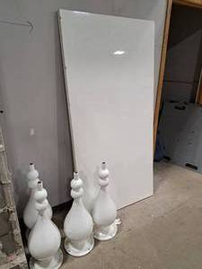 lot 425 image: 72 Table (unassembled)