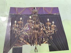 lot 421 image: 36 Chandelier