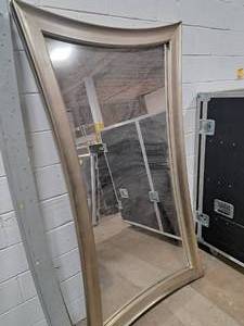 lot 474 image: Framed Mirror