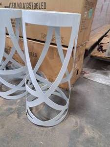 lot 479 image: 30-12 Metal Side Table