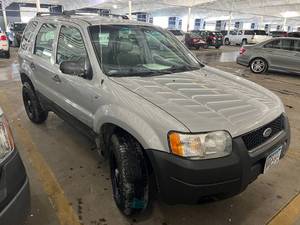 2002 Ford Escape XLS FWD