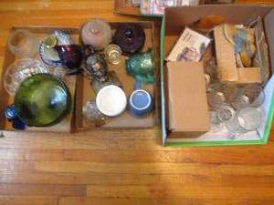 (3) Flats of Vintage glassware incl...