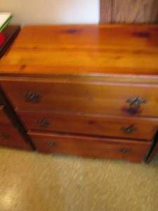 Well made Vintage Low-boy (3) drawe...