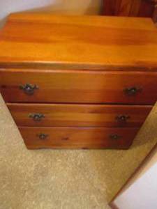 Well made Vintage Low-boy (3) drawe...