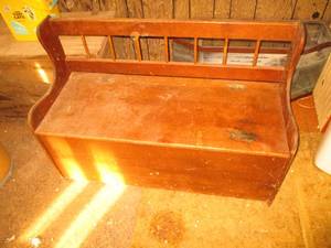 Antique Wooden Deacons with simple ...