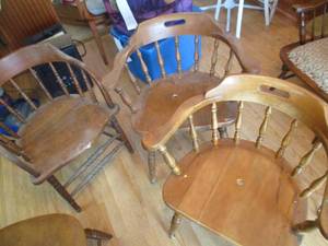 Set of (3) wooden barrel style Spin...