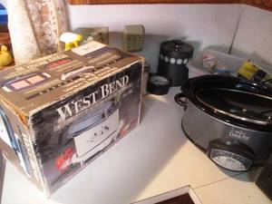 West Bend 6qt Slow Cooker Still in ...