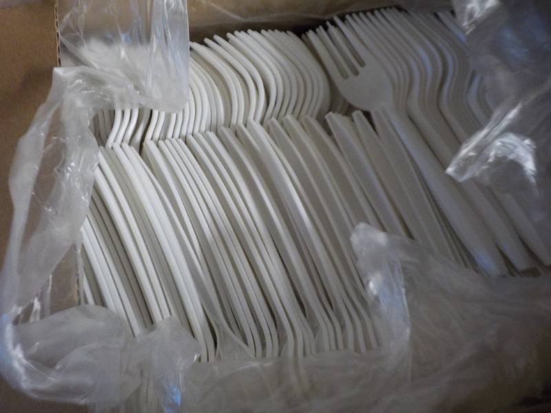 Case of 1000 White Medium Weight Fo...