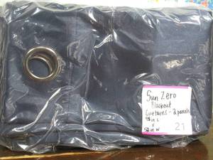 Sun Zero Broderick Theater Grade Blackout Curtains, 2-pack. Dark Blue