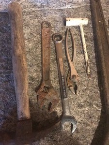 lot 112 image: Tools