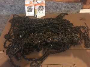 lot 109 image: Box full of chainsaw chains