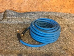 lot 119 image: Bluebird RMX rubber air hose 12 OD 300 psi