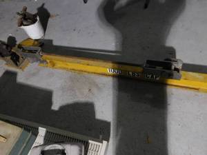 lot 8 image: Wall hoist with all attatchments