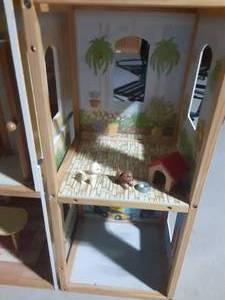 lot 5 image: Lg Doll house with furniture