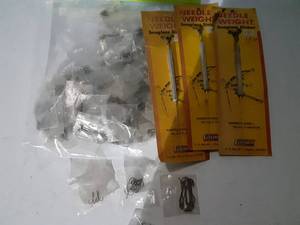 lot 51 image: Fishing hooks and snagless sinkers