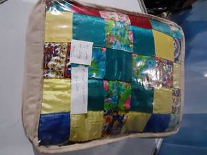 lot 79 image: Handmade quilt