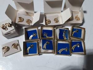 lot 216 image: Box of Avon pins and earrings
