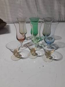 lot 263 image: 6 wine glasses and 3martini glasses