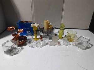 lot 170 image: Candles, vintage bottles,vases and more